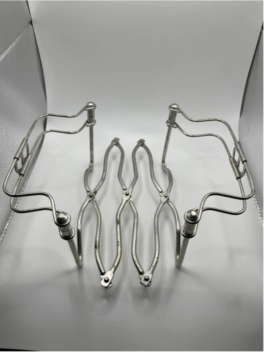 VINTAGE Chrome Silver Expandable Metal Trivet Casserole/Dish Holder ITALY SEE